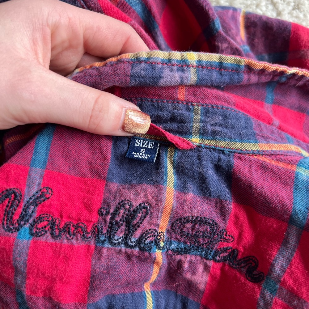 Small red flannel - Picture 4 of 4